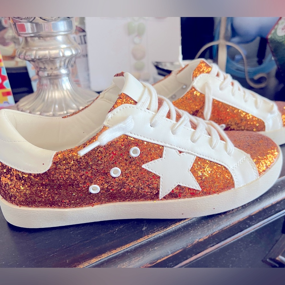NIB Camel Threads orange glitter shoes size 10
